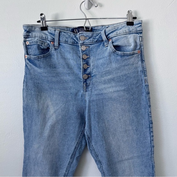 Gap womens light wash button fly high rise 14/32 long - Picture 2 of 6